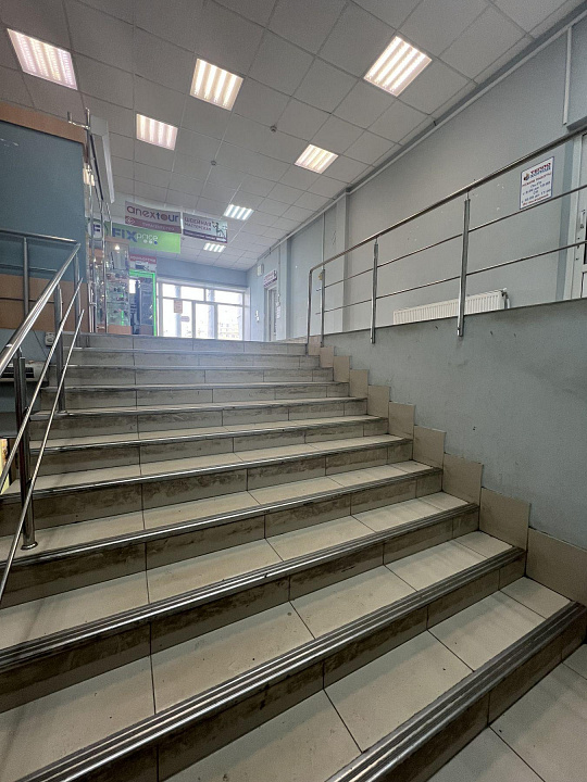 Торговое помещение, 46 м² фото