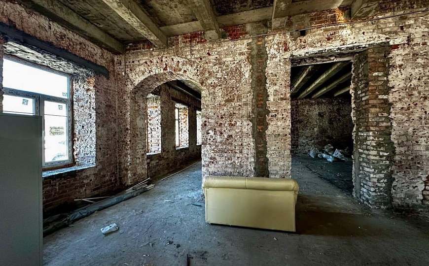 Продажа здания 1272,8 с землей в историческом центре гор. Самара фото