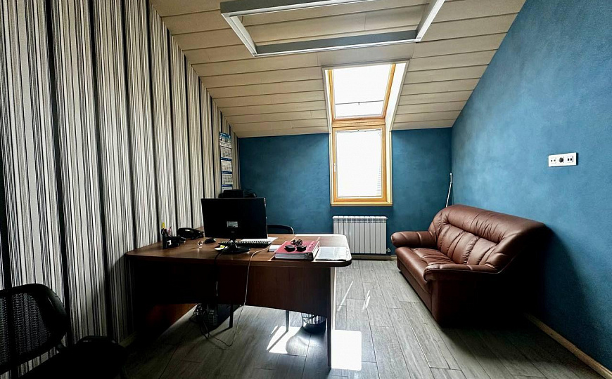 Продажа здания 1272,8 с землей в историческом центре гор. Самара фото