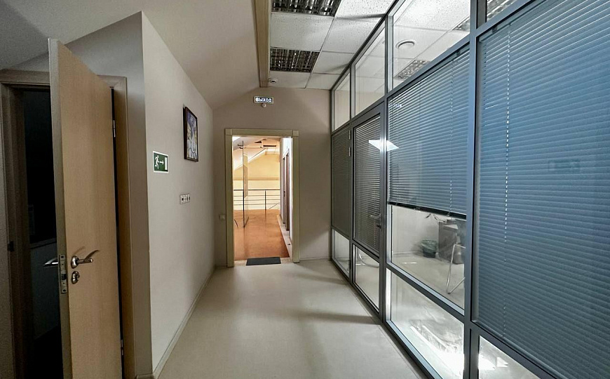 Продажа здания 1272,8 с землей в историческом центре гор. Самара фото