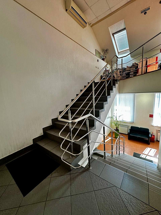 Продажа здания 1272,8 с землей в историческом центре гор. Самара фото