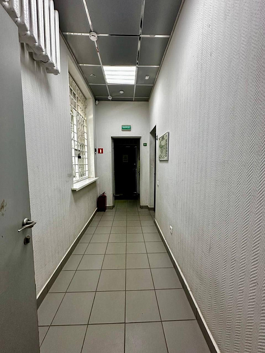 Аренда 272 м2 в новом здании в центре г.Новокуйбышевска фото