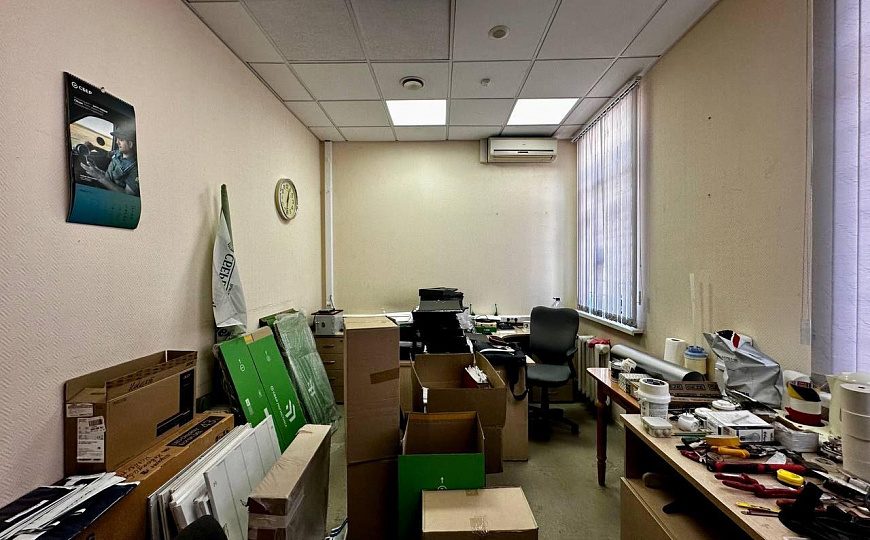 Аренда 272 м2 в новом здании в центре г.Новокуйбышевска фото