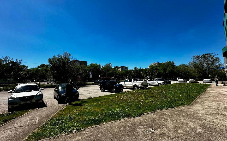 Аренда 272 м2 в новом здании в центре г.Новокуйбышевска фото