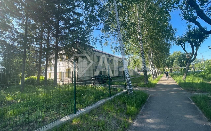 Земельный участок в городе. фото
