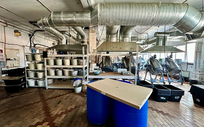 Производственно-складское помещение 687 м2 фото