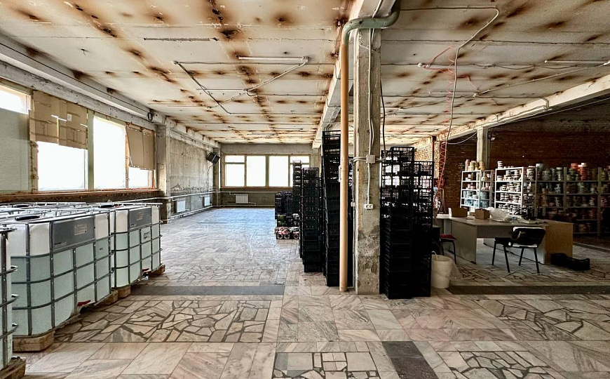 Производственно-складское помещение 687 м2 фото