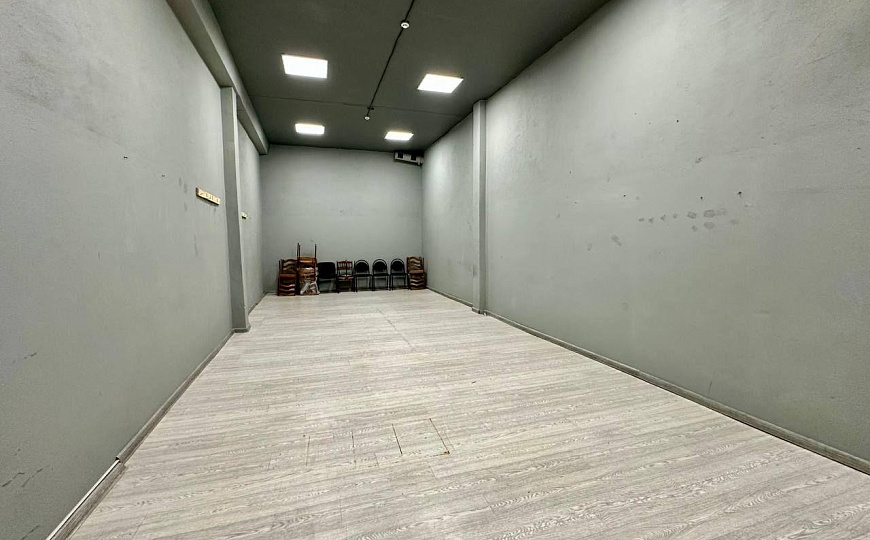 Производственно-складское помещение 687 м2 фото