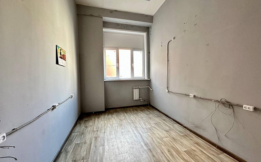 Производственно-складское помещение 687 м2 фото