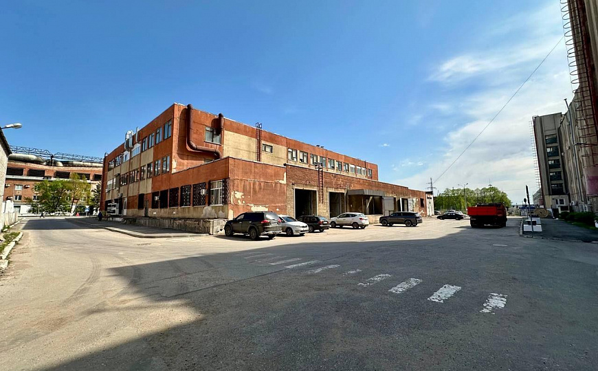 Производственно-складское помещение 687 м2 фото