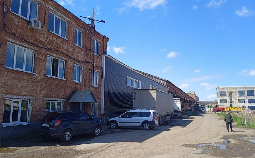 Производственное помещение со своим офисом фото