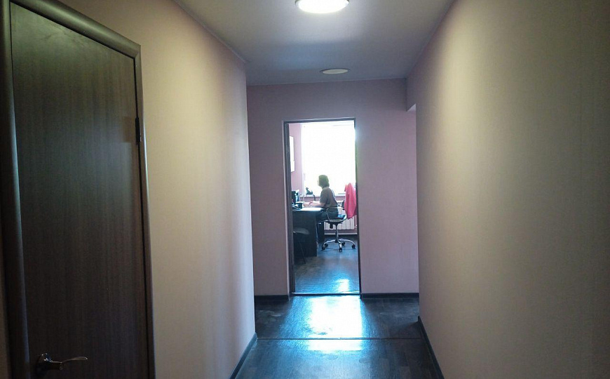 Производственное помещение со своим офисом фото