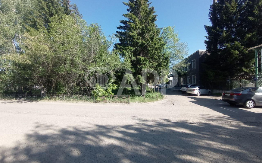 Центр,первая линия,высокий трафик фото