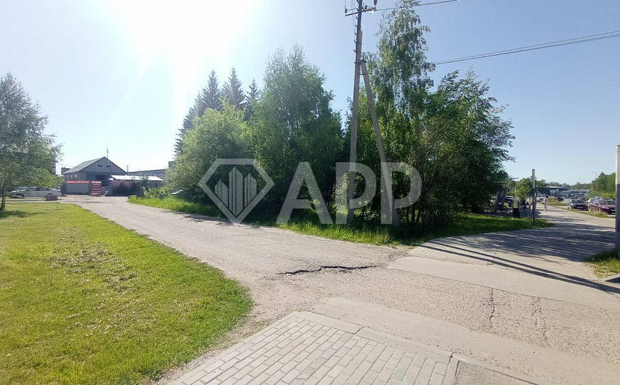 Центр,первая линия,высокий трафик фото