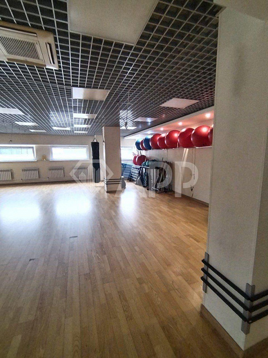 Свободного назначения, мед. центр,  магазин, спорт фото