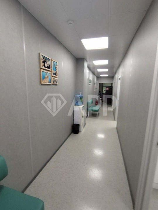 Свободного назначения, мед. центр,  магазин, спорт фото