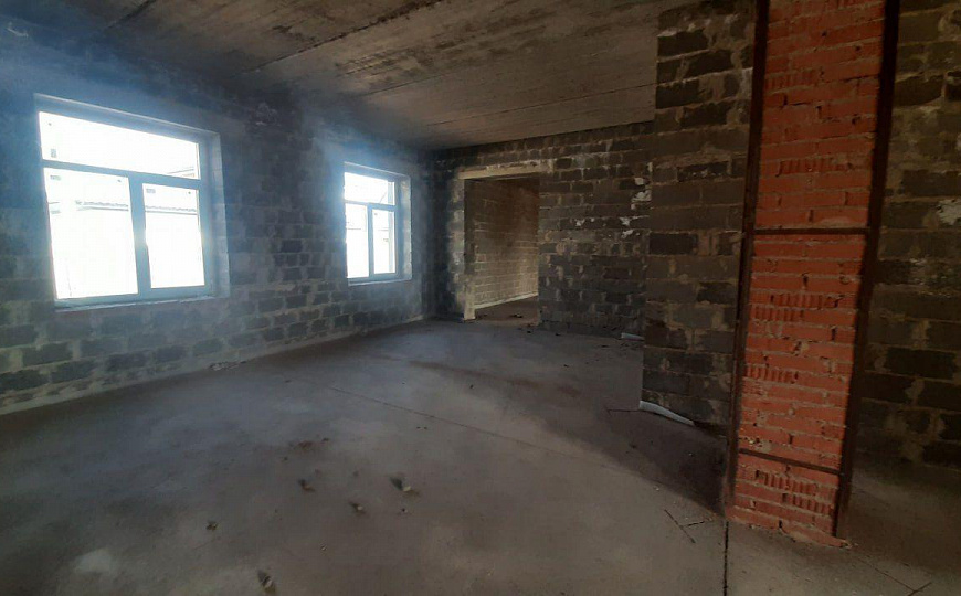 2 этажное здание в д.Байрак на Березовая 1 В фото