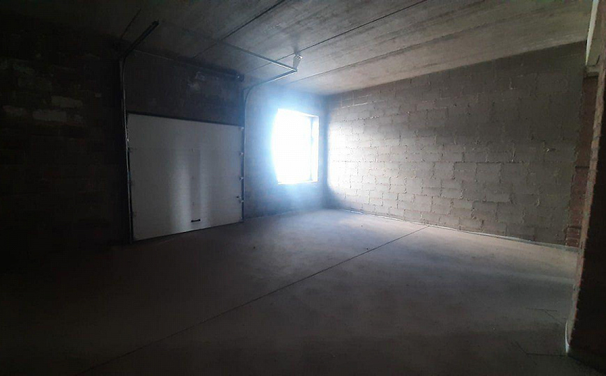 2 этажное здание в д.Байрак на Березовая 1 В фото