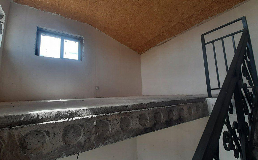 2 этажное здание в д.Байрак на Березовая 1 В фото