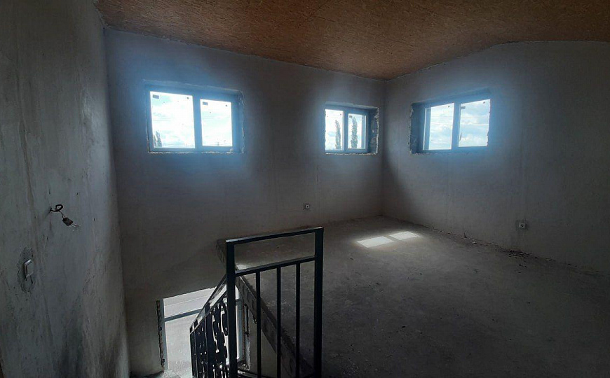 2 этажное здание в д.Байрак на Березовая 1 В фото