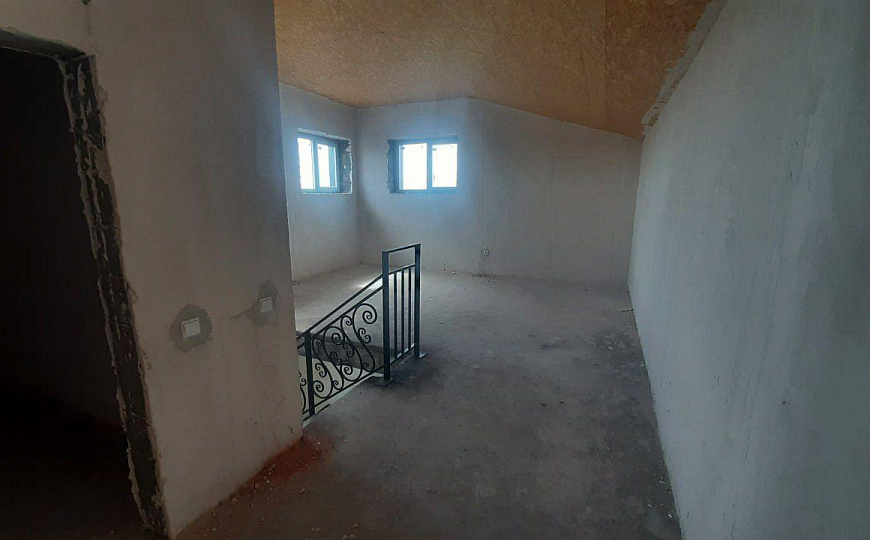 2 этажное здание в д.Байрак на Березовая 1 В фото