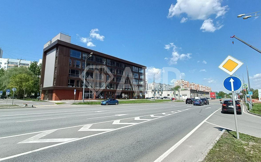 Сдам 387 м² первом этаже фото