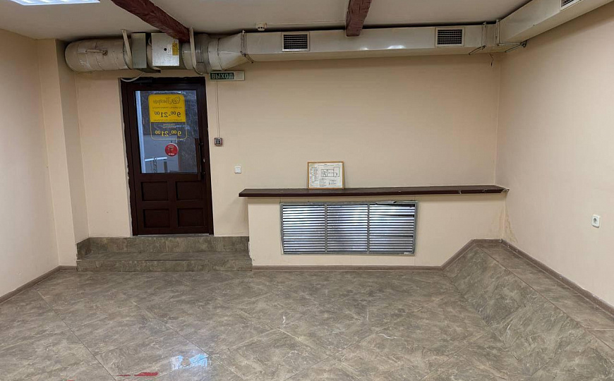 Помещение свободного назначения на красной линии фото