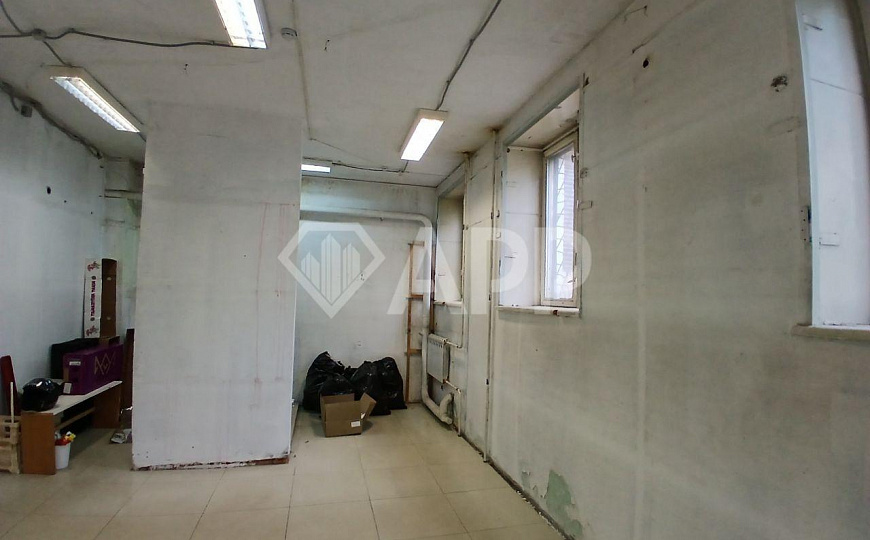 Отличное торговое помещение в центре района, высокий трафик . Отличное место для торговли фото