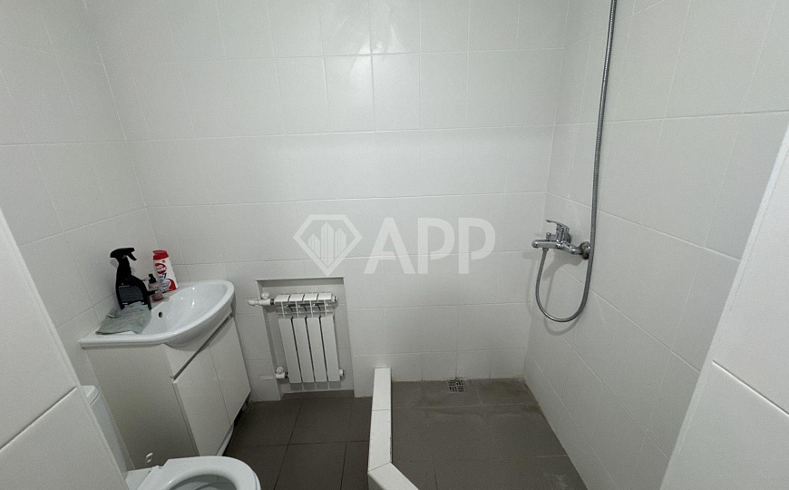 Перекресток/парковка/2входа/зона разгрузки/50квт фото