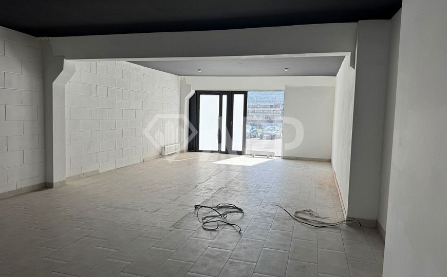 Торговое помещение в БЦ, 66,4 кв.м. фото