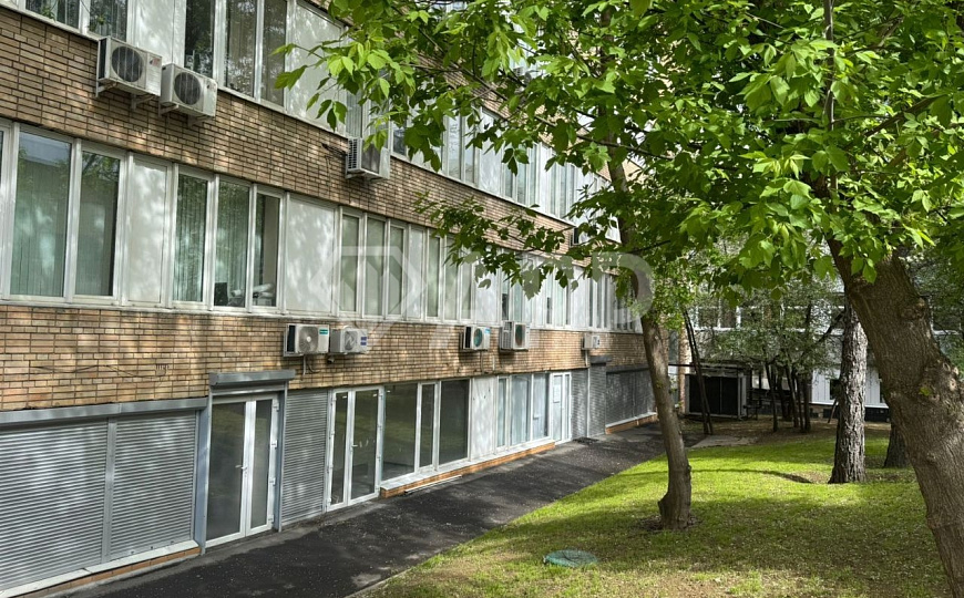 Торговое помещение в БЦ, 66,4 кв.м. фото