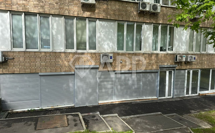 Торговое помещение в БЦ, 66,4 кв.м. фото