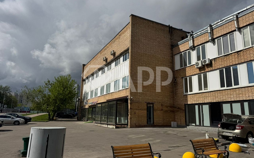 Торговое помещение в БЦ, 66,4 кв.м. фото