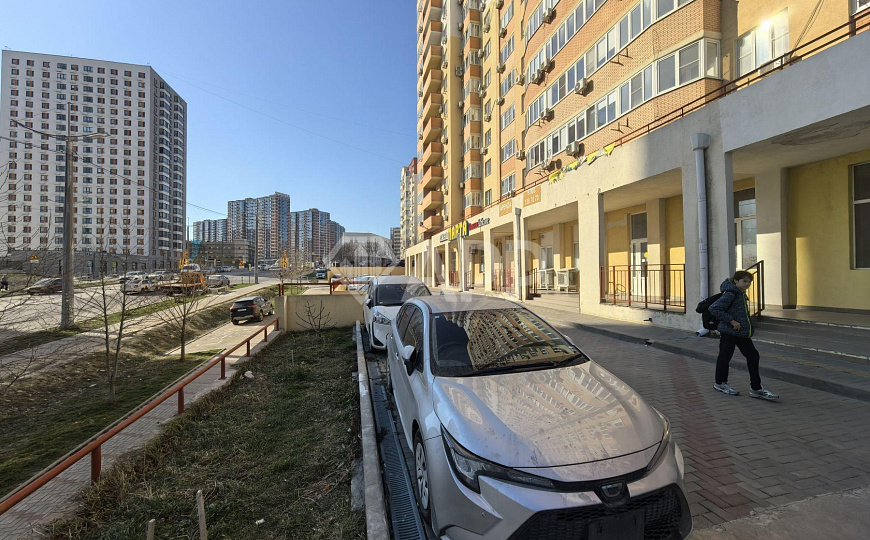 Продам торговое помещение, 158 м² фото