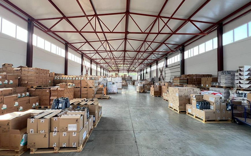 Сдаю складское помещение, 1350 м² фото