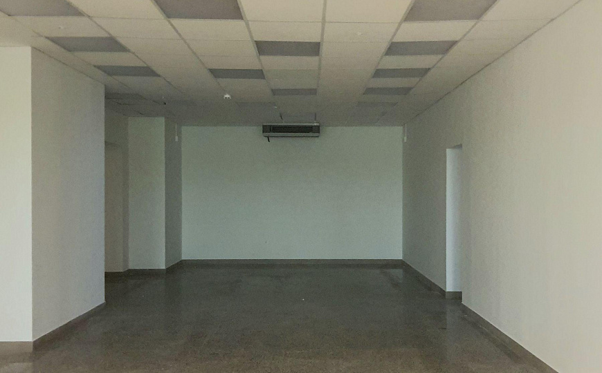 Помещение свободного назначения 86 м2 в торговом центре фото