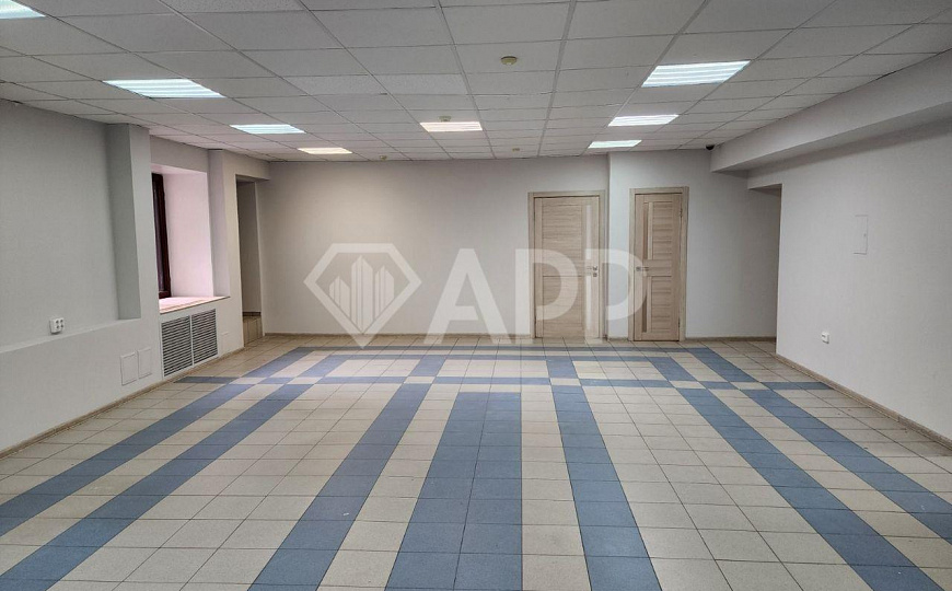 Сдаю 204м² в центре фото