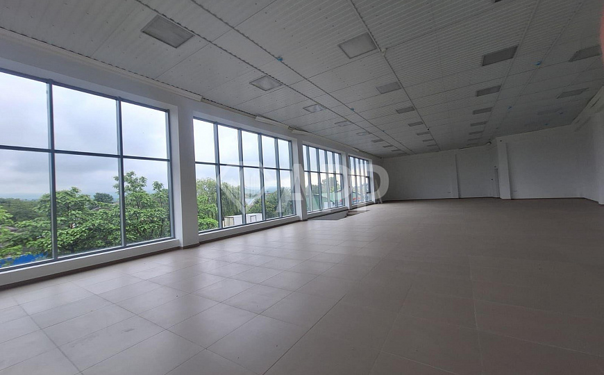 Сдам помещение свободного назначения 487 м² фото