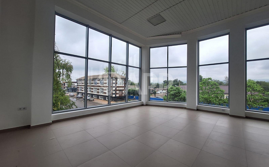 Сдам помещение свободного назначения 487 м² фото
