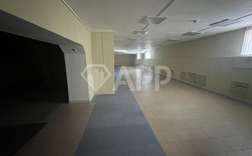 Продам помещение свободного назначения, 882,2 м² фото
