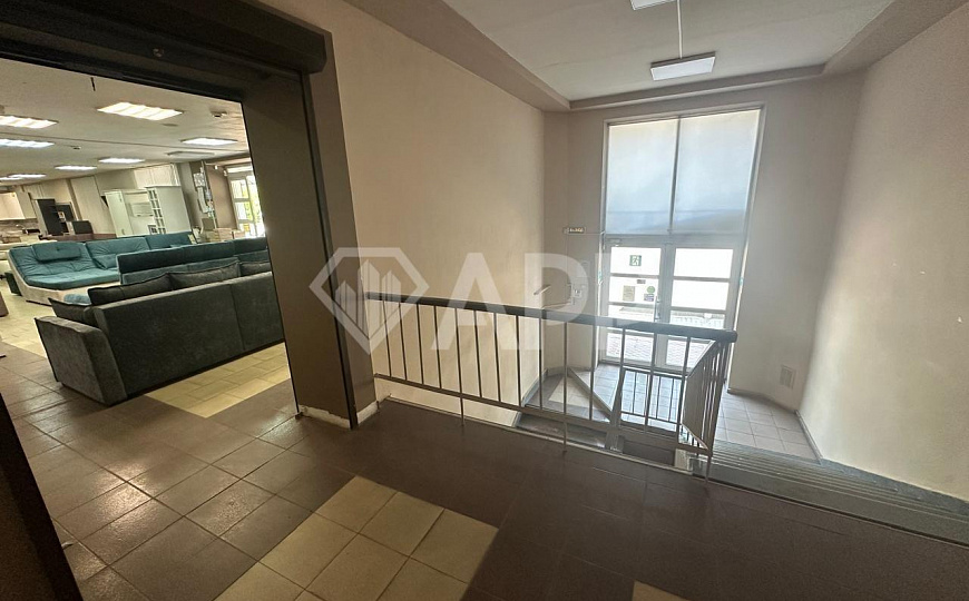 Продам помещение свободного назначения, 882,2 м² фото