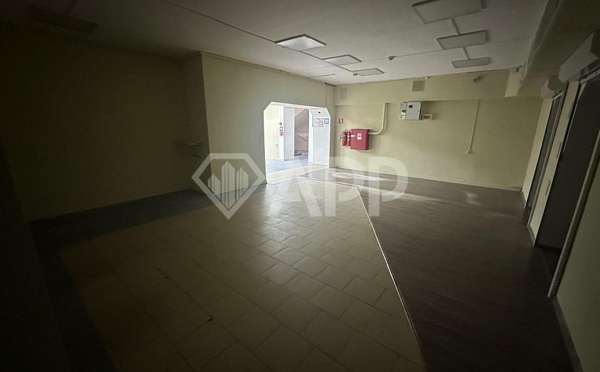 Продам помещение свободного назначения, 882,2 м² фото