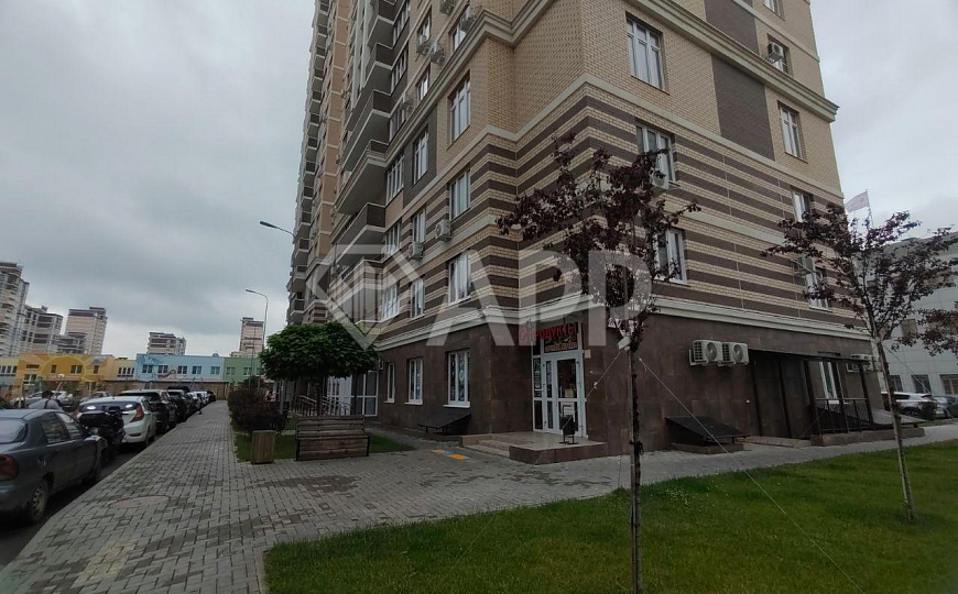 Сдаю торгово офисное  помещение, 77 м² 1 этаж  фото