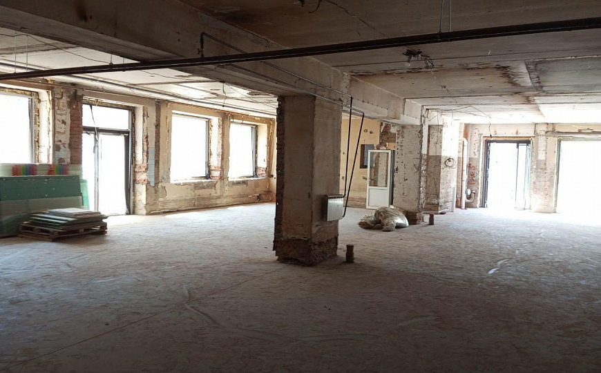  300м² с прилегающей территорией фото