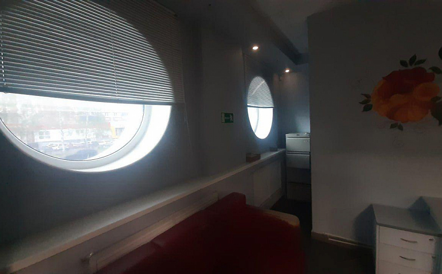 Помещение банка на Коммунистическая 85А фото