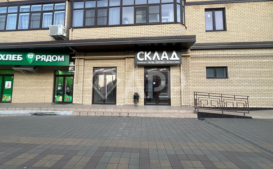 Сдам торговое помещение 91 м² фото