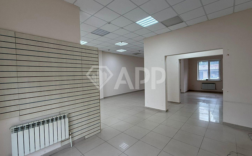 Сдам торговое помещение 91 м² фото