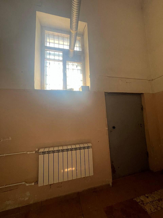 Помещение свободного назначения 285 м2 с панорамными окнами фото