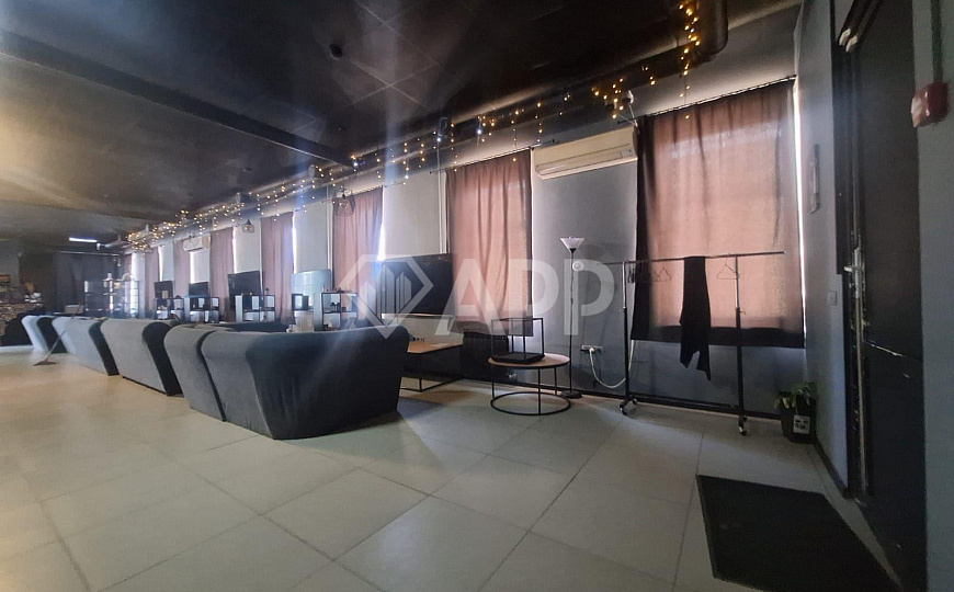 Сдам помещение свободного назначения 180 м² фото