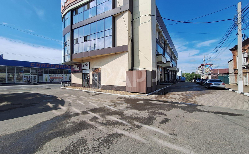 Сдам торговое помещение, 51 м² фото